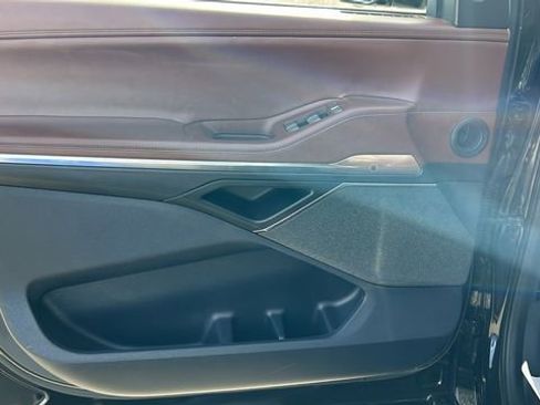 Used 2025 Lincoln Navigator L Reserve image 18