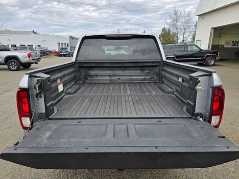 Used 2017 Honda Ridgeline RTL-T image 16