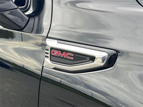 New 2026 GMC Yukon Elevation image 34