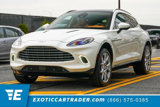 Used 2021 Aston Martin DBX AWD/4WD image 1
