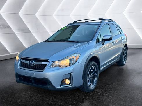 Used 2017 Subaru Crosstrek 2.0i Limited w/ Popular Package #2 image 3