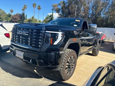 Used 2024 GMC Sierra 2500 Denali Ultimate AWD/4WD image 1
