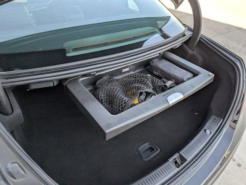 Used 2019 Mercedes-Benz E 300 4MATIC image 23