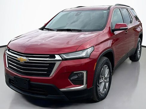 Used 2022 Chevrolet Traverse LT image 6