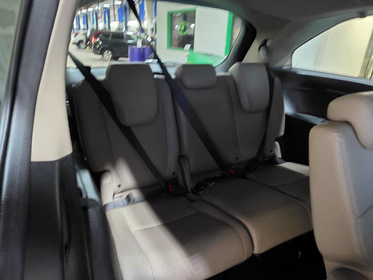 Used 2018 Honda Odyssey EX-L image 24