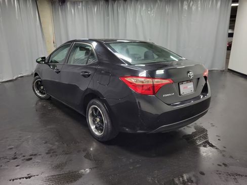 Used 2019 Toyota Corolla LE image 6