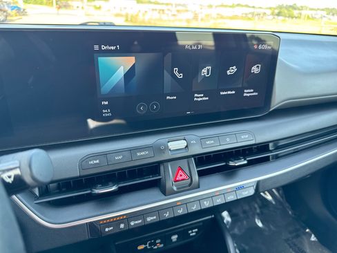 Used 2025 Kia K4 FWD image 16