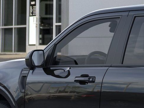 New 2025 Ford Maverick Lariat w/ Black Appearance Package image 21