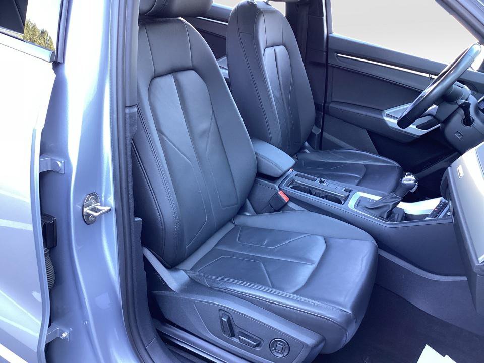 Used 2023 Audi Q3 2.0T Premium AWD/4WD image 32