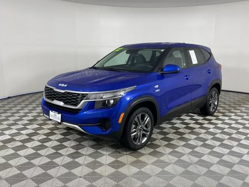 Certified 2022 Kia Seltos LX AWD/4WD image 1