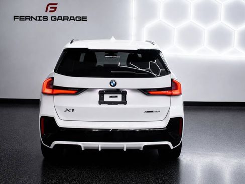 Used 2024 BMW X1 xDrive28i w/ M Sport Package AWD/4WD image 6