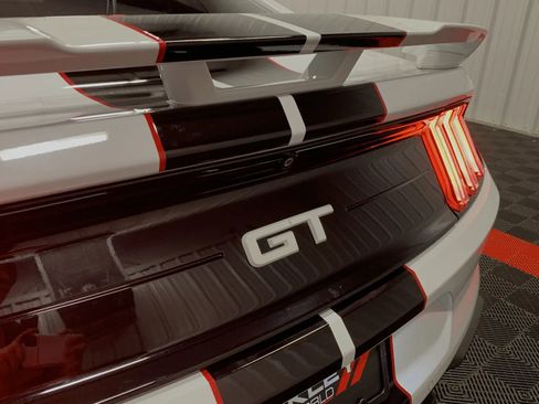 Used 2022 Ford Mustang GT Premium image 15