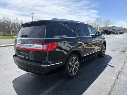 Used 2019 Lincoln Navigator Reserve AWD/4WD image 13