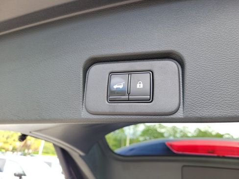 Used 2024 Nissan Rogue Platinum w/ Platinum Premium Package FWD image 10