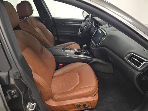 Used 2017 Maserati Ghibli image 5