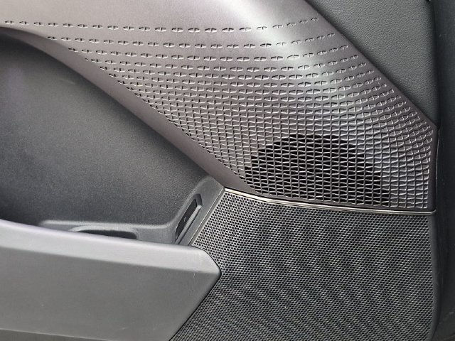 Certified 2024 Cadillac Lyriq Sport w/ LPO, Floor Liner Package AWD/4WD image 17