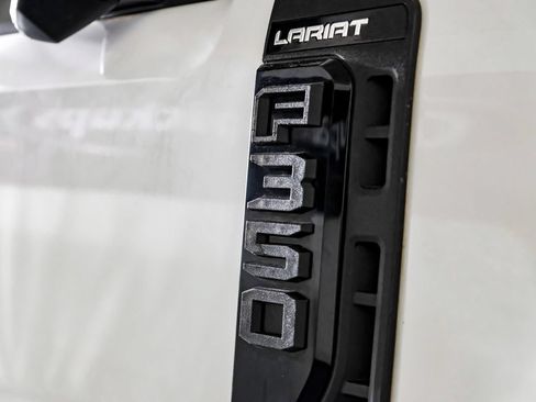 Used 2023 Ford F350 Lariat w/ Lariat Ultimate Package AWD/4WD image 45