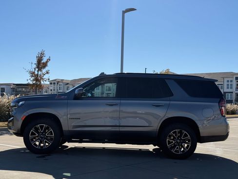 Used 2021 Chevrolet Tahoe Z71 w/ Z71 Signature Package image 5