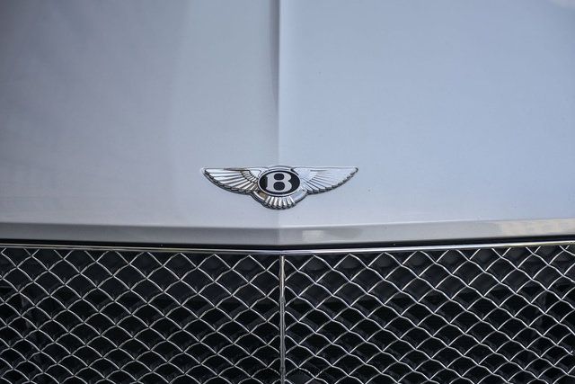 Used 2021 Bentley Bentayga AWD/4WD image 50