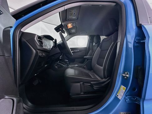 Used 2025 Chevrolet TrailBlazer LT FWD image 13