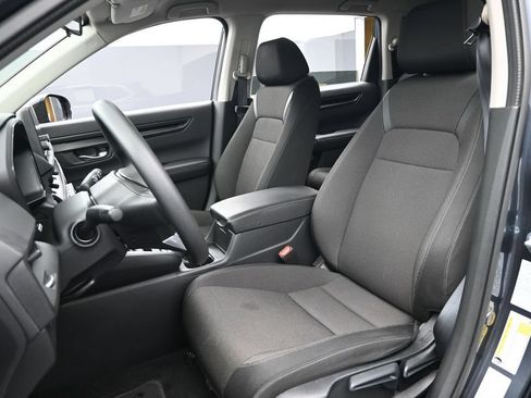 Used 2025 Honda CR-V LX image 11