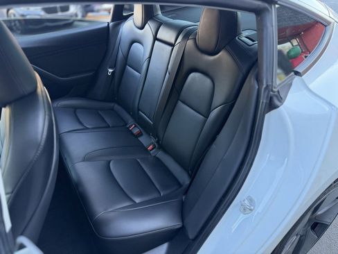 Used 2023 Tesla Model 3 Standard Range image 29