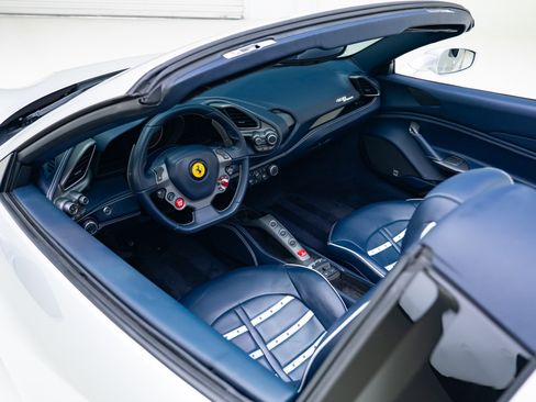 Used 2017 Ferrari 488 Spider RWD image 44