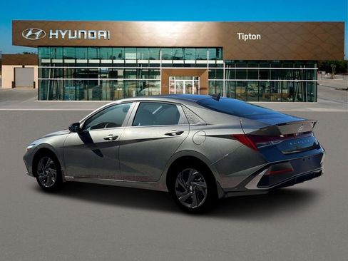 New 2026 Hyundai Elantra SEL Sport Premium FWD image 4