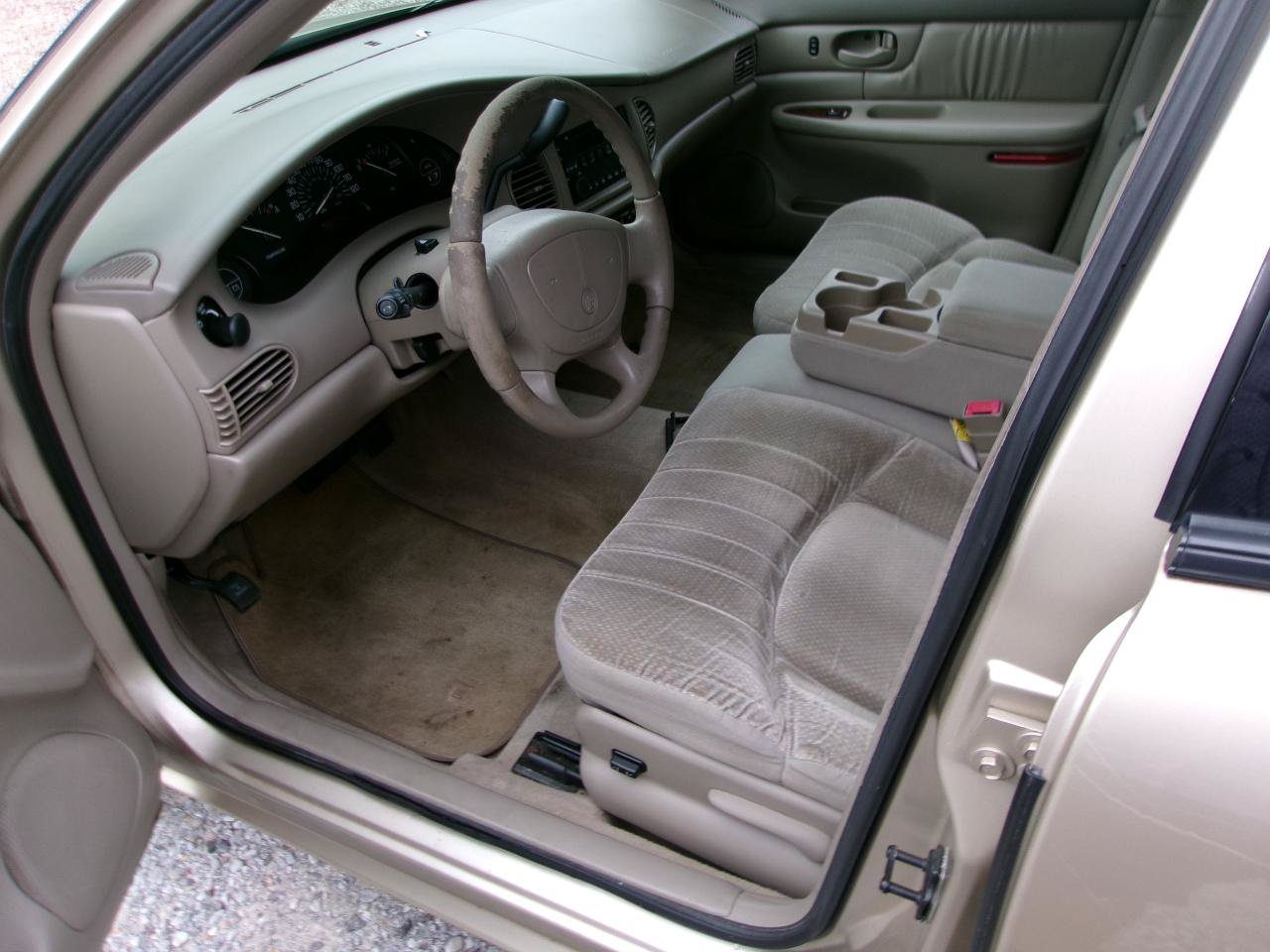 Used 2004 Buick Century Custom FWD image 3