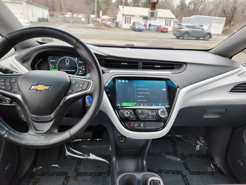 Used 2019 Chevrolet Bolt Premier w/ Infotainment Package image 30