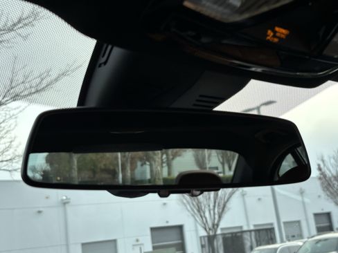 Used 2026 BMW 330i Sedan w/ Convenience Package image 30