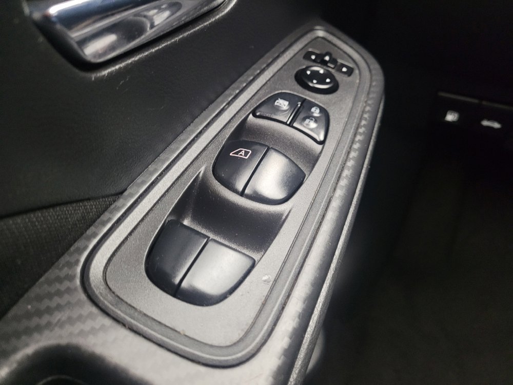 Used 2021 Nissan Versa SV FWD image 27