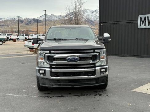 Used 2022 Ford F350 XLT w/ XLT Premium Package image 2