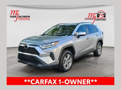 Used 2024 Toyota RAV4 XLE FWD image 1