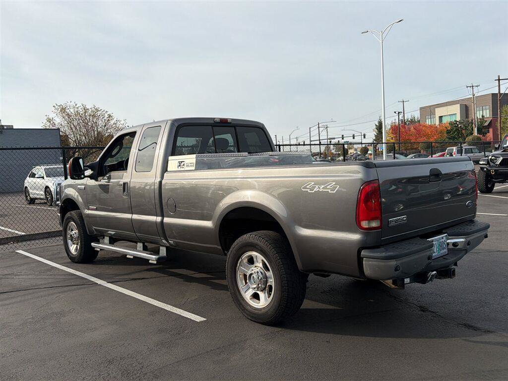 Used 2005 Ford F250 XLT AWD/4WD image 4