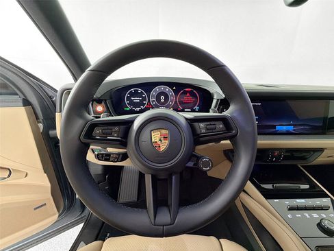 Certified 2026 Porsche Cayenne AWD/4WD image 20