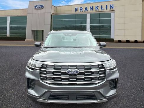 New 2026 Ford Explorer Active RWD image 2