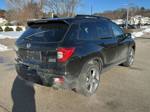 Used 2021 Honda Passport Touring image 3