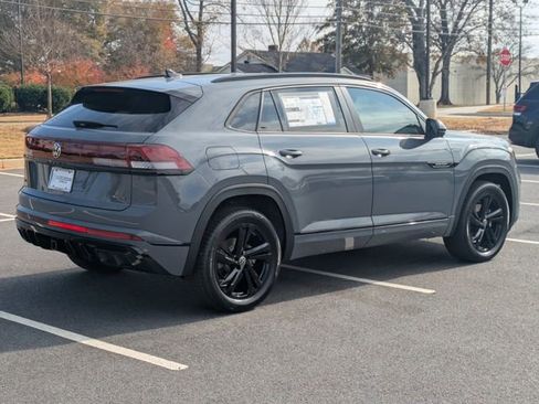 New 2026 Volkswagen Atlas Cross Sport SEL R-Line AWD/4WD image 4