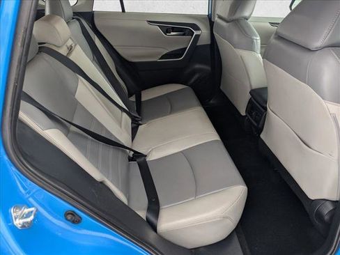 Used 2019 Toyota RAV4 XLE Premium w/ Cold Weather Package image 18