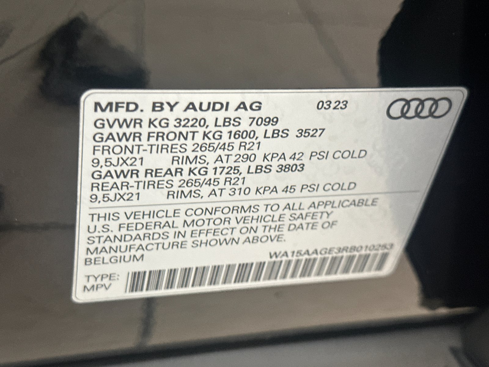 Used 2024 Audi Q8 e-tron Premium Plus w/ Premium Plus Package AWD/4WD image 27
