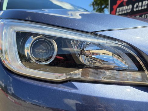 Used 2017 Subaru Outback 2.5i Limited image 12