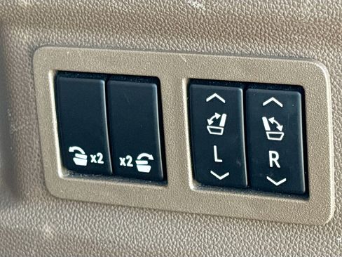 Used 2022 GMC Yukon Denali image 13