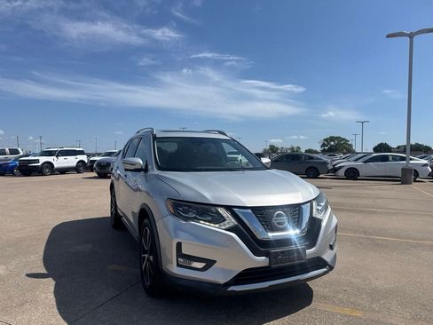 Certified 2017 Nissan Rogue SL w/ SL Premium Package AWD/4WD image 2