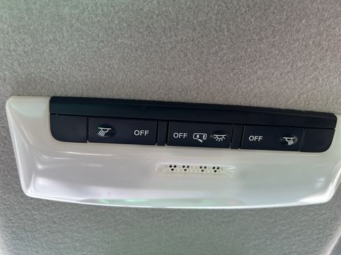 Used 2023 Nissan Kicks S w/ Interior Electronics Package FWD image 35