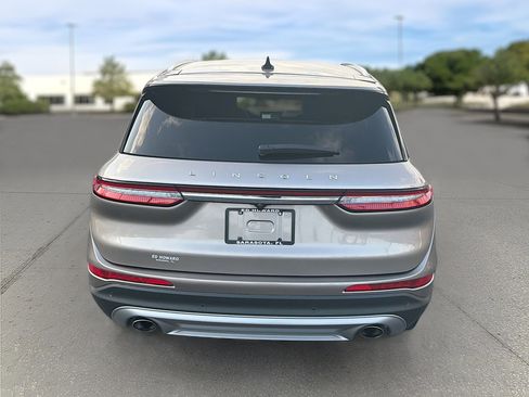 Used 2020 Lincoln Corsair FWD w/ Convenience Package image 7