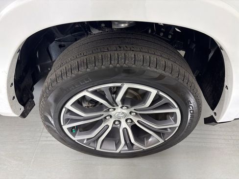 Used 2025 RAM 1500 Tungsten w/ Towing Technology Group image 10