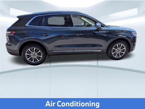 Used 2022 Lincoln Nautilus Standard w/ Premium Package image 21