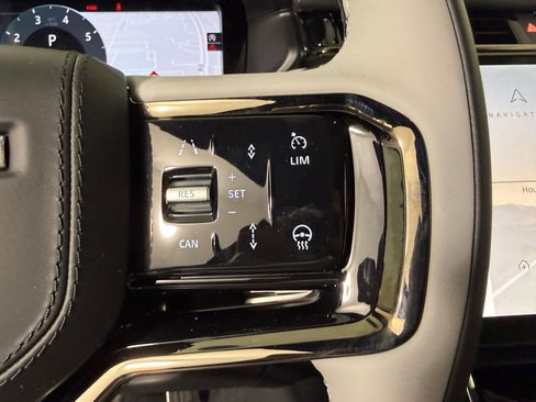 New 2026 Land Rover Range Rover Velar Dynamic SE image 15