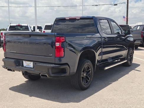 Used 2021 Chevrolet Silverado 1500 LT Trail Boss w/ Bed Protection Package AWD/4WD image 3